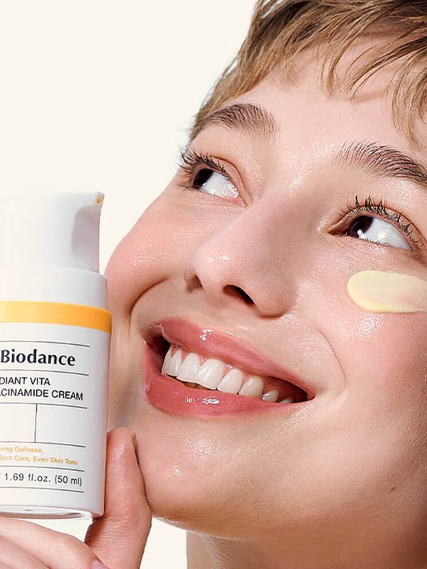 Осветляющий крем с 5% ниацинамидом для сияния кожи Biodance Radiant Vita Niacinamide Cream, 50 гр