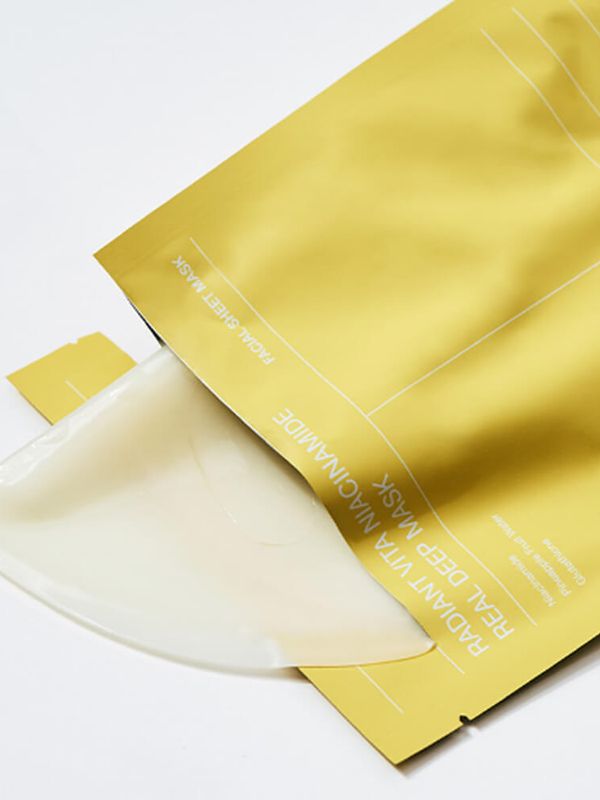 Гидрогелевая маска с ниацинамидом для сияния кожи Biodance Radiant Vita Niacinamide Real Deep Mask