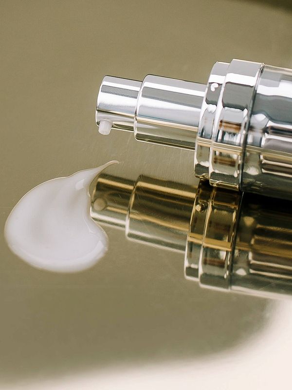 Сыворотка для лица с черным трюфелем Bueno Hydro Volume Lift Serum, 40мл