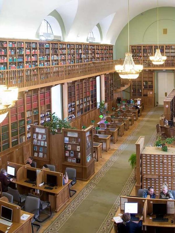 Экскурсия в Российской национальной библиотеке (групповая, пешеходная, от 1ч)