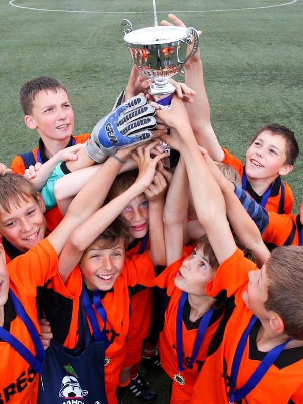 СПОРТСМЕНАМ