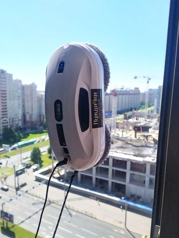 Робот мойщик окон Hobot