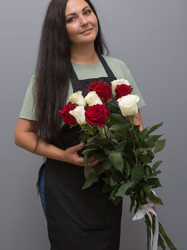 Букет из 9 роз микс (80-90 см)