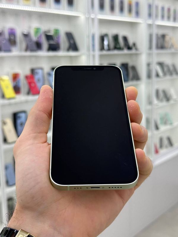 iPhone 12, 128 ГБ б/у