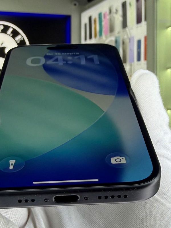 iPhone 16, 256 ГБ, SIM + eSIM, б/у