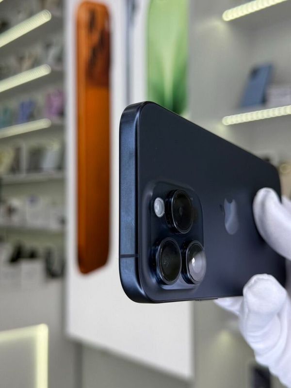iPhone 15 Pro Max, 256 ГБ, SIM + eSIM б/у