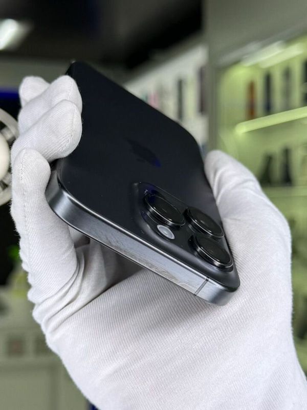 iPhone 15 Pro, 128 ГБ, SIM + eSIM, б/у