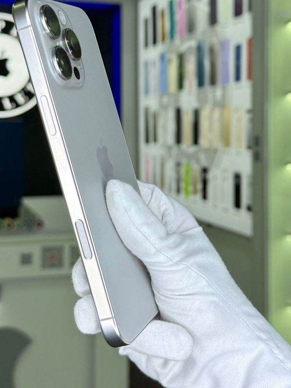 iPhone 16 Pro Max, 256 ГБ, SIM + eSIM, б/у