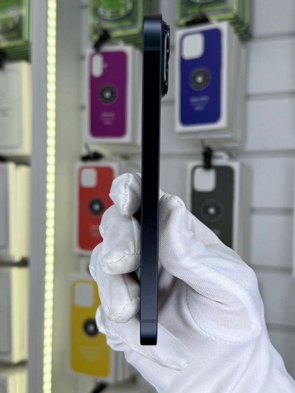 iPhone 14, 128 ГБ, SIM + eSIM б/у