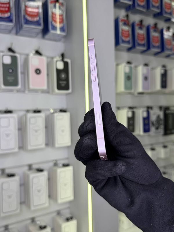 iPhone 13, 256 ГБ б/у