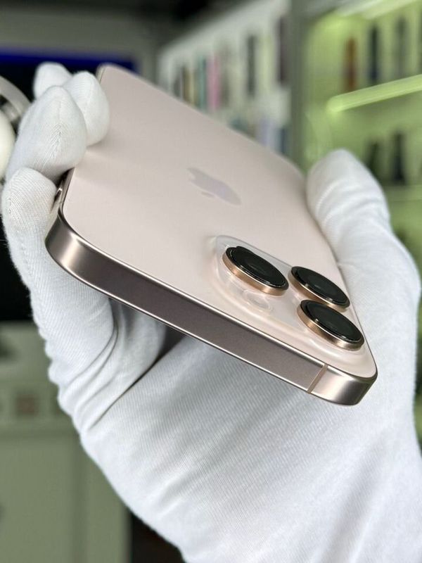 iPhone 16 Pro Max, 256 ГБ, SIM + eSIM, б/у