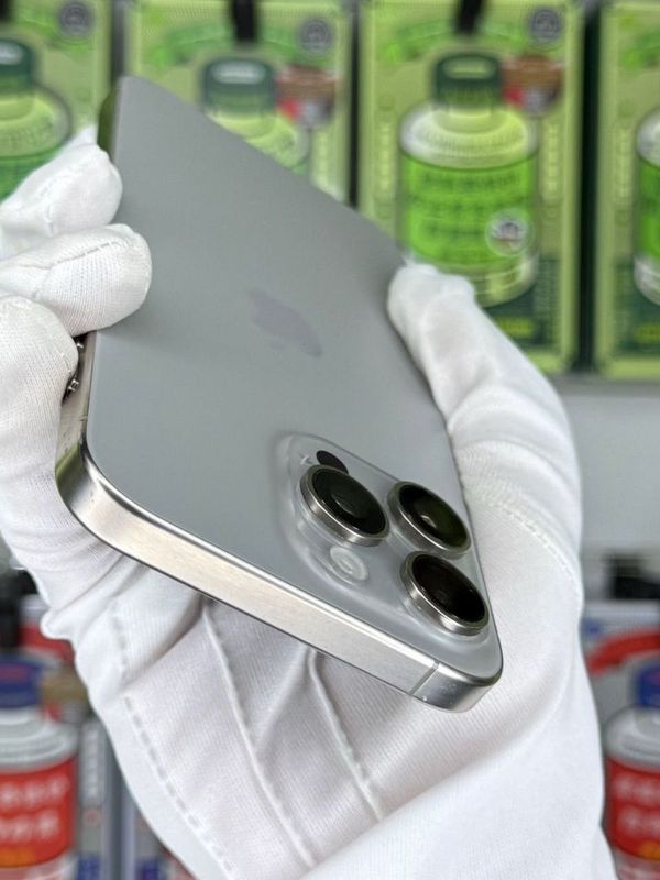 iPhone 15 Pro Max, 256 ГБ, SIM + eSIM б/у