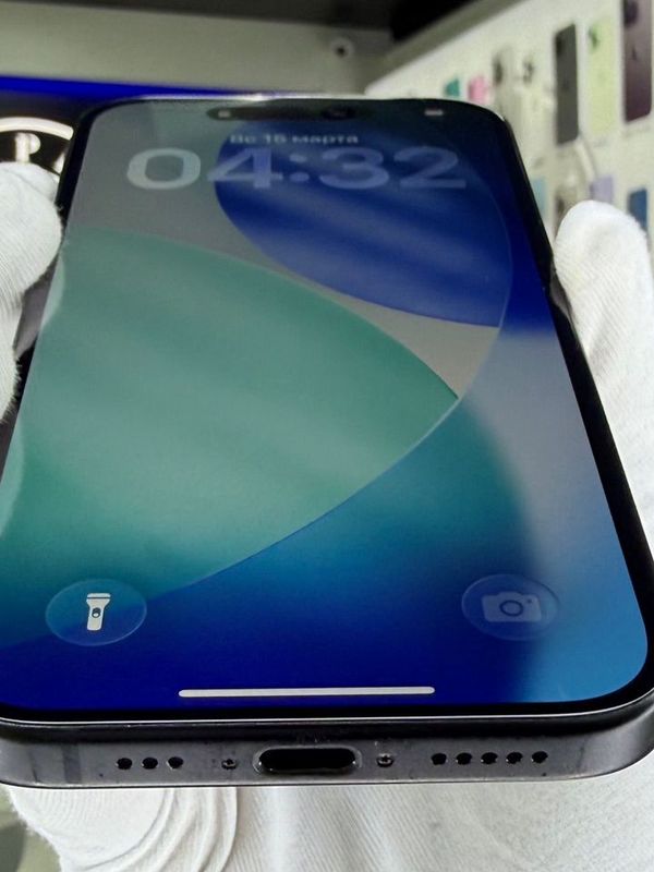 iPhone 15, 128 ГБ, SIM + eSIM, б/у