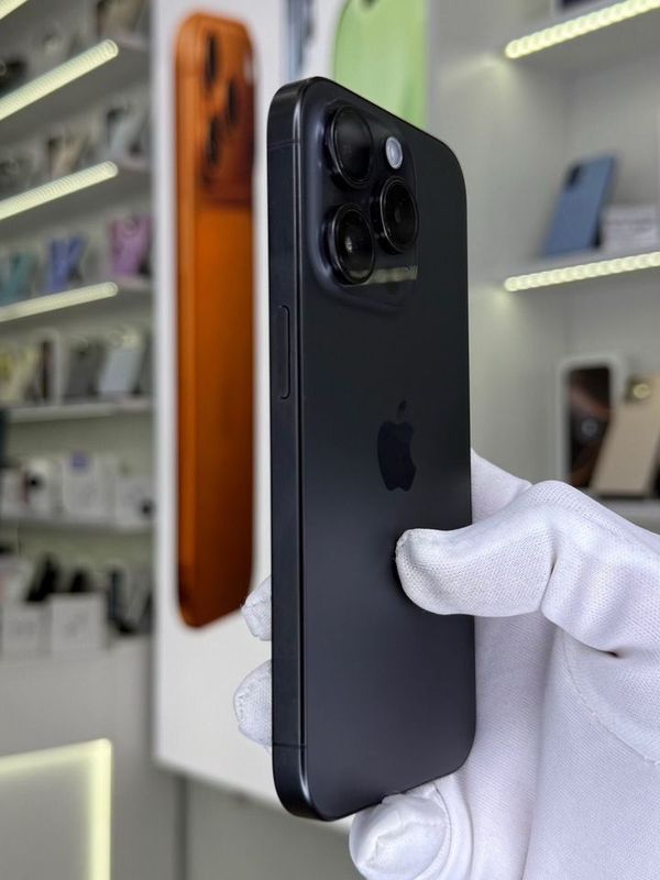 iPhone 15 Pro Max, 256 ГБ, SIM + eSIM б/у