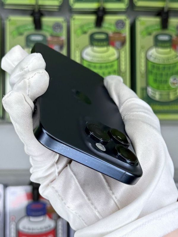 iPhone 15 Pro, 128 ГБ, SIM + eSIM б/у