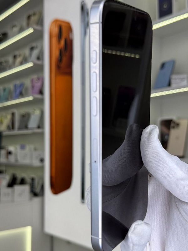 iPhone 16 Pro Max, 256 ГБ, SIM + eSIM б/у