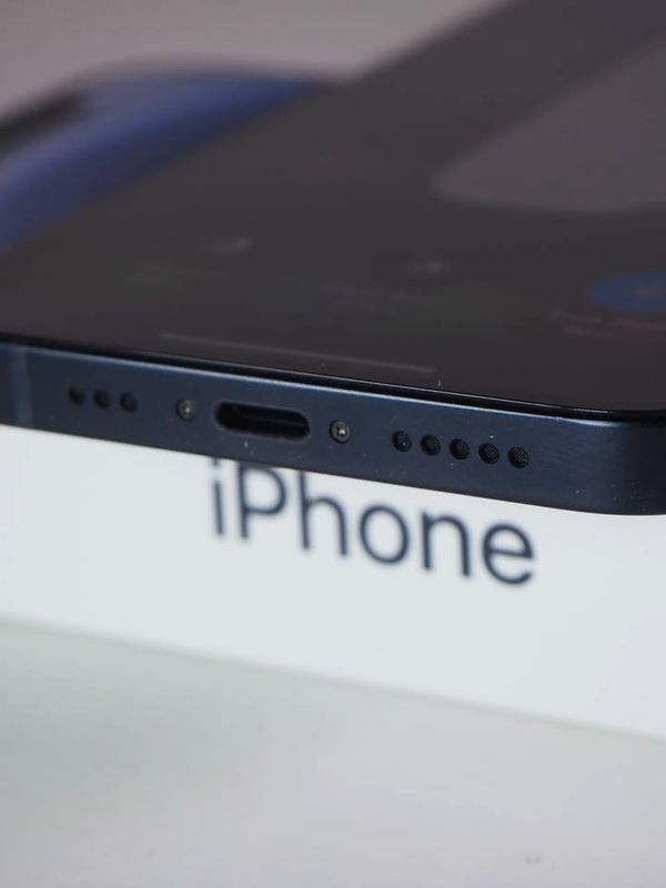 iPhone 12, 128 ГБ Black б/у