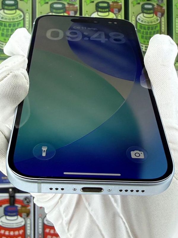 iPhone 15, 128 ГБ, SIM + eSIM б/у