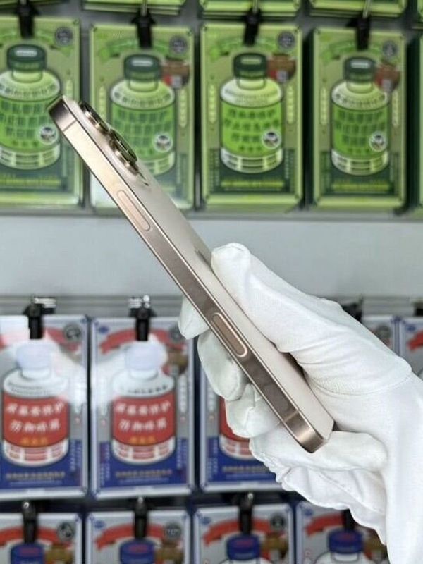 iPhone 16 Pro Max, 256 ГБ, SIM + eSIM б/у