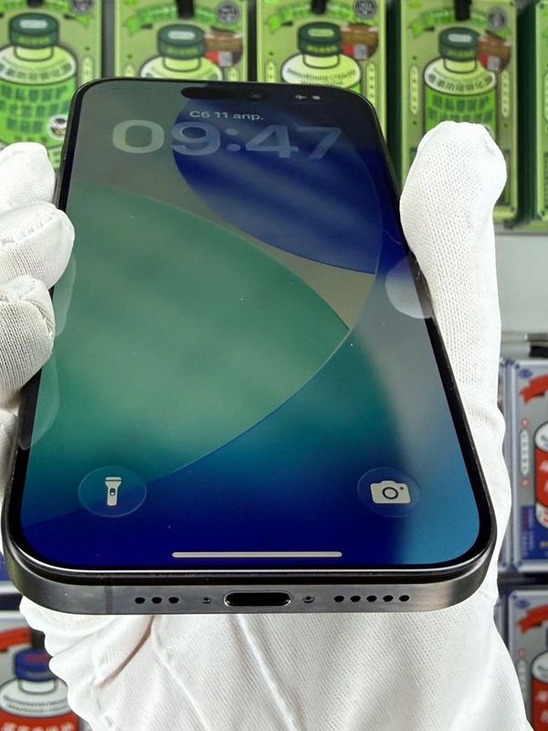 iPhone 15 Pro, 128 ГБ, SIM + eSIM б/у