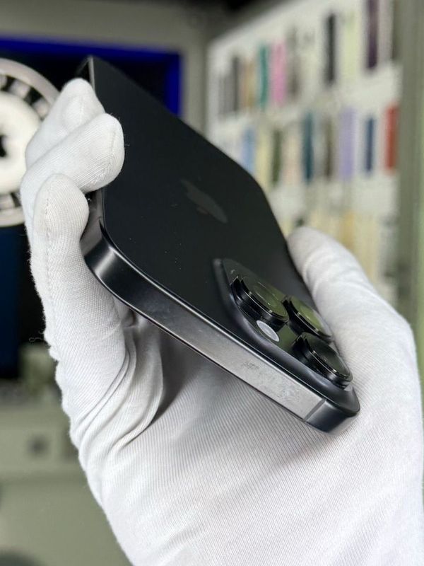 iPhone 16 Pro Max, 256 ГБ, SIM + eSIM, б/у