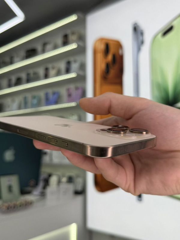 iPhone 16 Pro Max, 512 ГБ, SIM + eSIM б/у