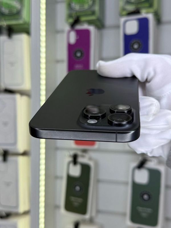 iPhone 15 Pro Max, 256 ГБ, SIM + eSIM б/у