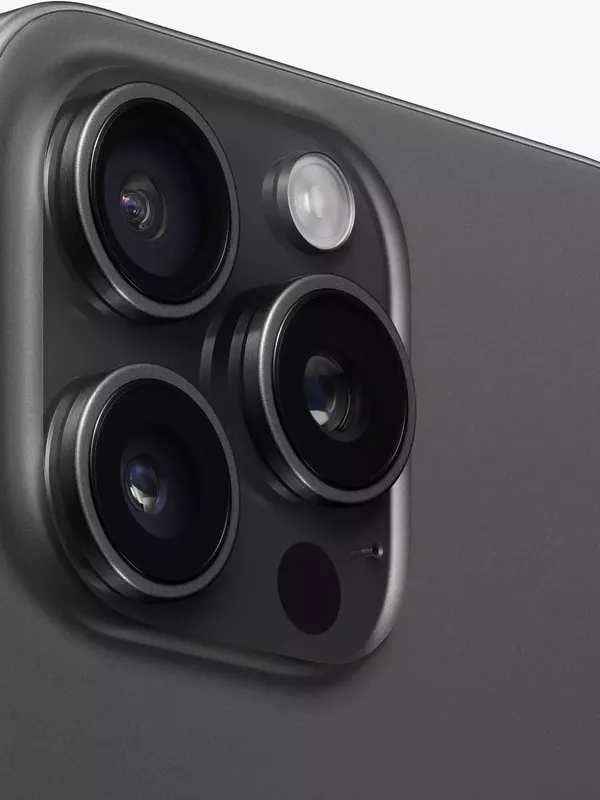 iPhone 15 Pro 128 ГБ, eSIM, чёрный титан