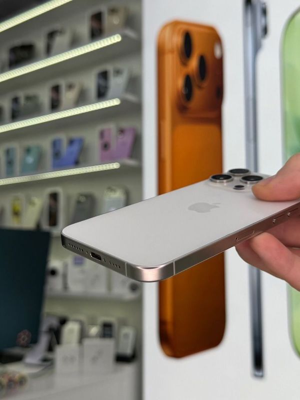 iPhone 15 Pro Max, 512 ГБ, SIM + eSIM б/у