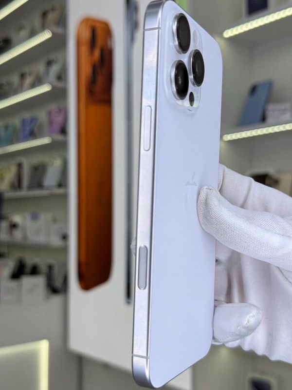 iPhone 16 Pro Max, 256 ГБ, SIM + eSIM б/у