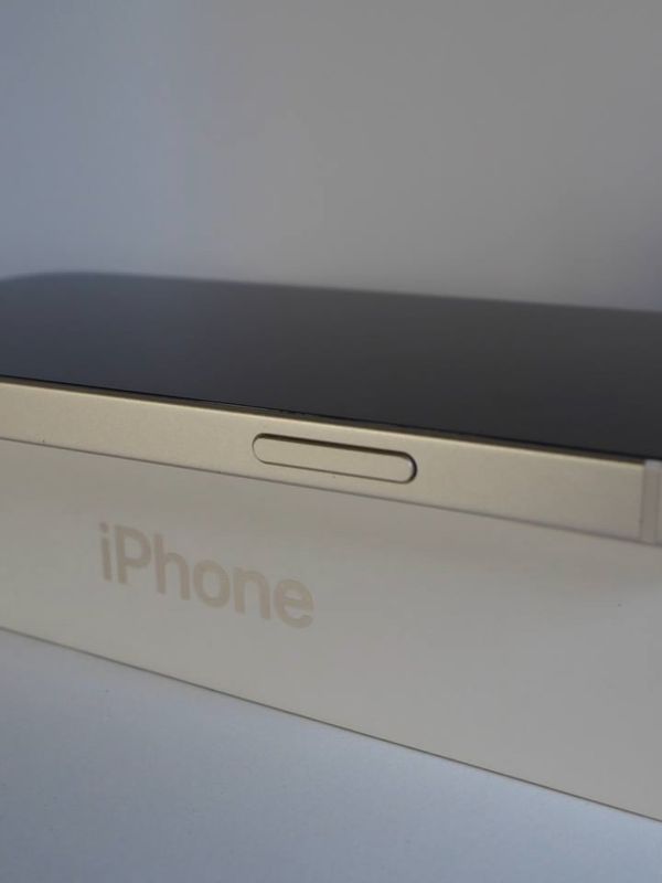 iPhone 12 256 ГБ White б/у
