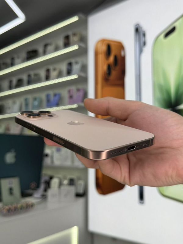 iPhone 16 Pro Max, 512 ГБ, SIM + eSIM б/у