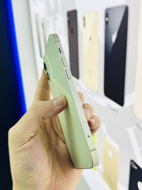 iPhone 12, 256 ГБ б/у
