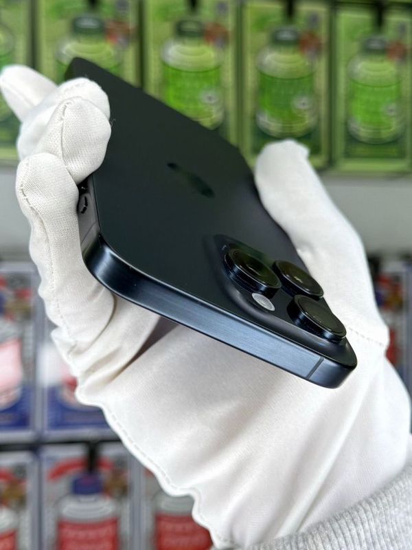 iPhone 15 Pro Max, 256 ГБ, SIM + eSIM б/у