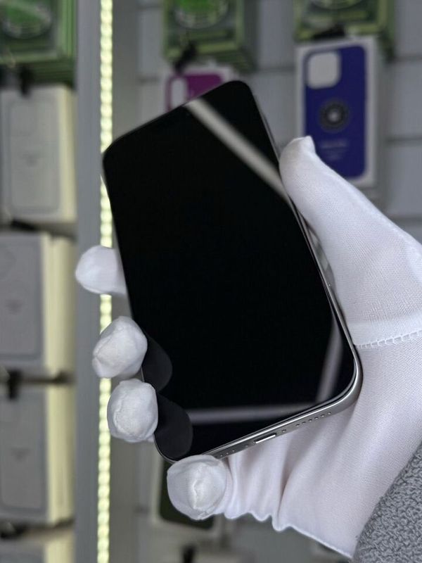 iPhone 16 Pro Max, 256 ГБ, SIM + eSIM б/у