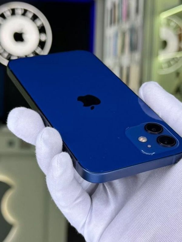 iPhone 12, 256 ГБ б/у