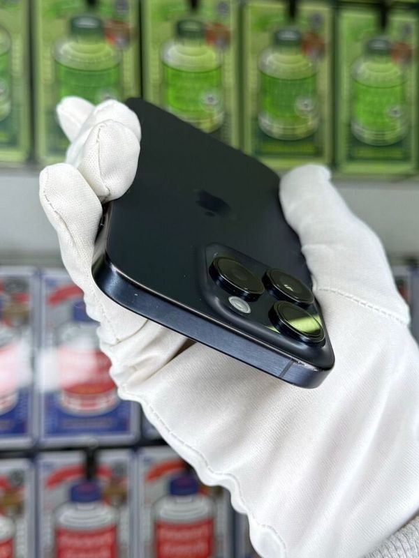 iPhone 15 Pro, 128 ГБ, SIM + eSIM б/у