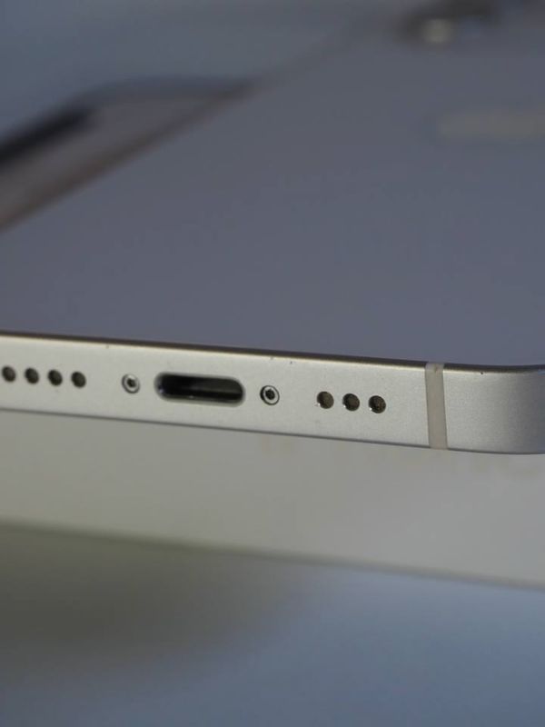 iPhone 12 256 ГБ White б/у