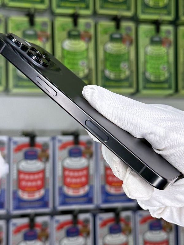 iPhone 16 Pro, 128 ГБ, SIM + eSIM б/у