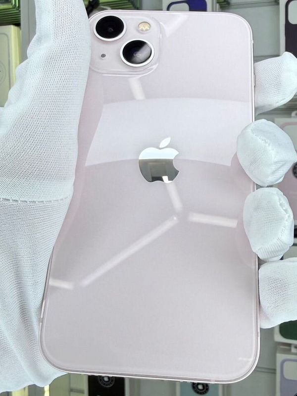 iPhone 13, 256 ГБ, SIM + eSIM б/у