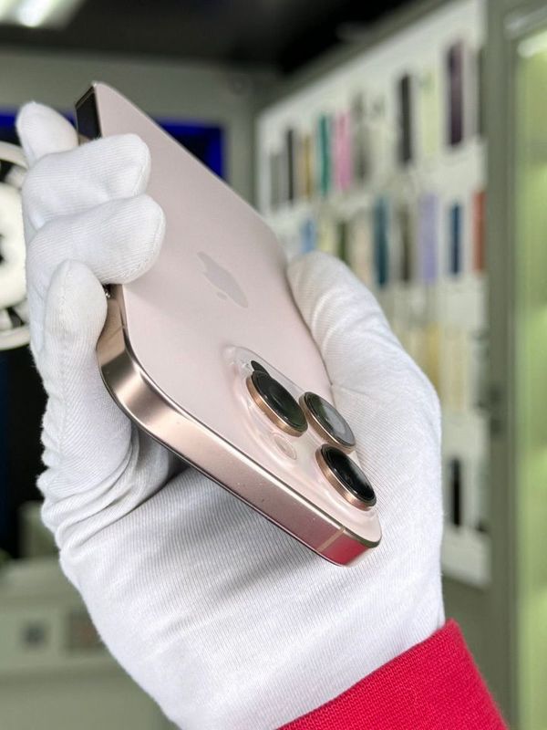 iPhone 16 Pro, 128 ГБ, SIM + eSIM, б/у