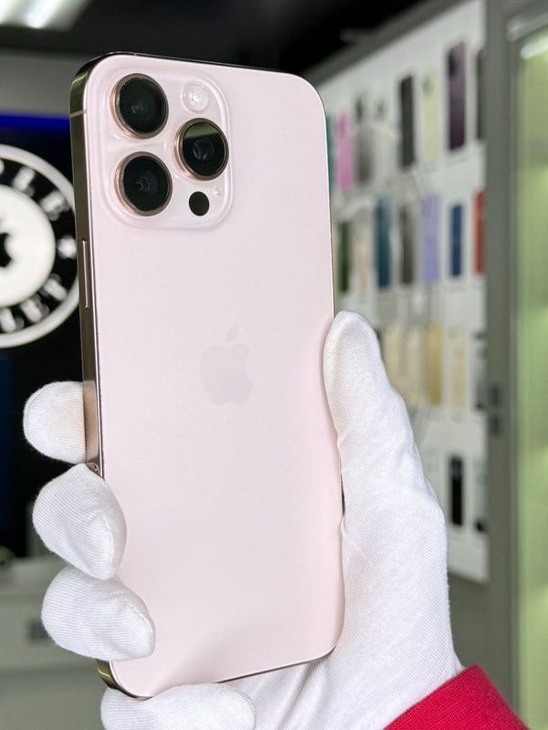 iPhone 16 Pro Max, 256 ГБ, SIM + eSIM, б/у