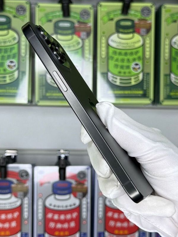 iPhone 15 Pro Max, 256 ГБ, SIM + eSIM б/у
