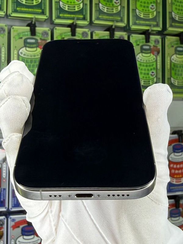 iPhone 16 Pro, 128 ГБ, SIM + eSIM б/у