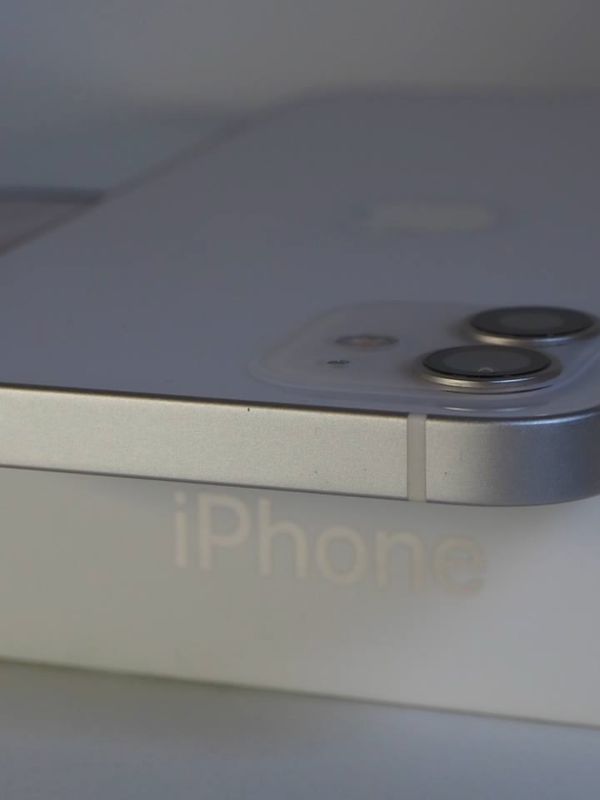 iPhone 12 256 ГБ White б/у