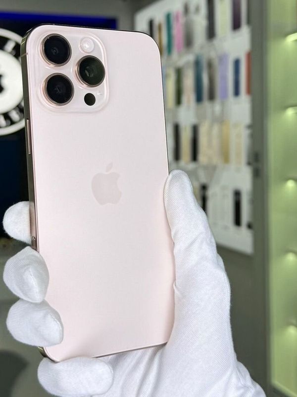 iPhone 16 Pro Max, 256 ГБ, SIM + eSIM, б/у