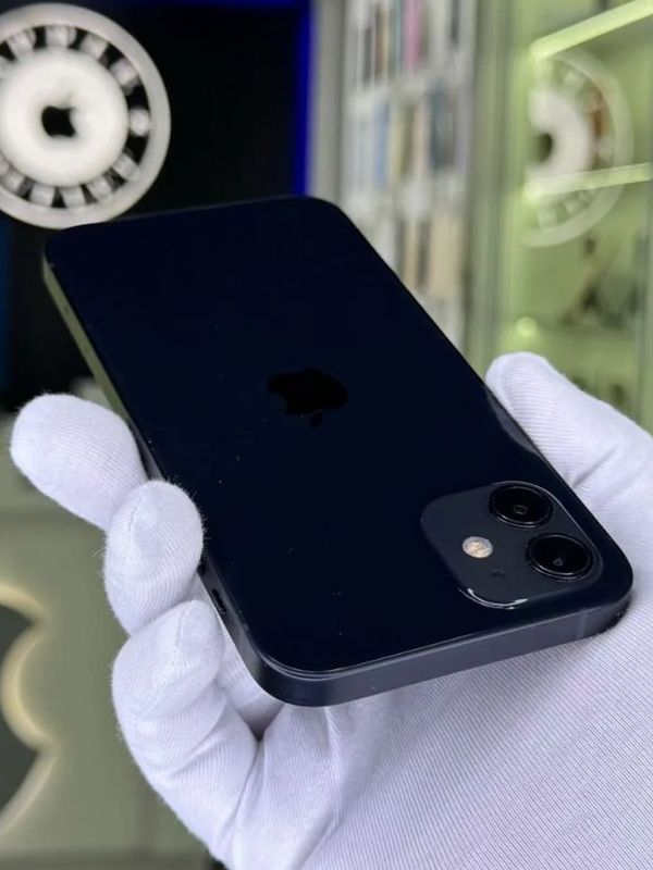 iPhone 12, 128 ГБ б/у