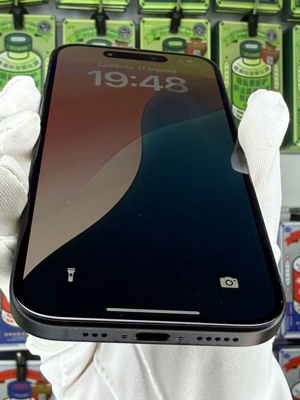 iPhone 15, 128 ГБ, SIM + eSIM б/у
