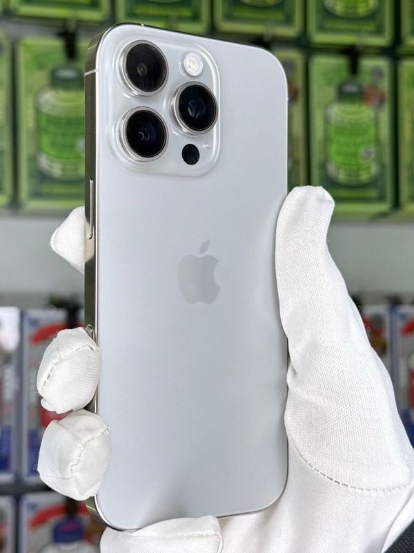 iPhone 16 Pro, 128 ГБ, SIM + eSIM б/у