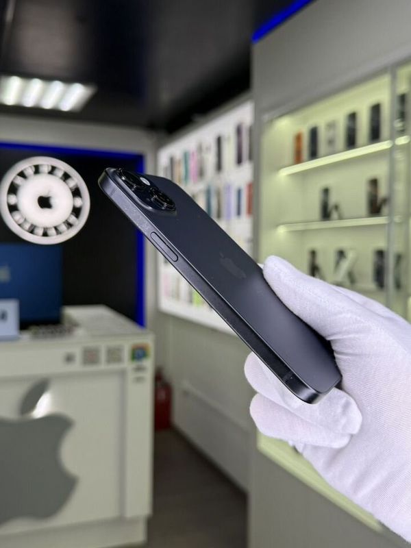 iPhone 15, 128 ГБ, SIM + eSIM, б/у
